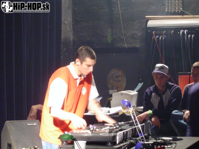 DJ Trafik exhibicia