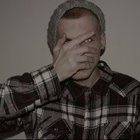Gleb na rozhovore "potom existuje komerčný teplý dubstepík pre dievčatká a nagelovaných chlapcov, ten sa hrá na diskotékach"